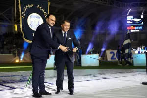 Εκοψαν κορδέλα οι πρόεδροι του Απόλλωνα (φώτος)