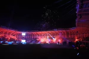 Η Θύρα 1 έκλεισε το event με εντυπωσιακό pyro show σε ολόκληρο το γήπεδο! (βίντεο/φώτος)