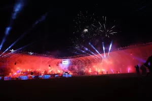 Η Θύρα 1 έκλεισε το event με εντυπωσιακό pyro show σε ολόκληρο το γήπεδο! (βίντεο/φώτος)