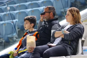 Με τα κυάλια στο ΓΣΠ!