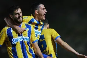 Πάφος - ΑΠΟΕΛ: Με υπογραφή Σούσιτς... της πήρε το αήττητο και την κορυφή! (φώτος)