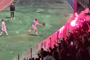 Ανταπόδοση με χειροκρότημα και... δωράκια! (Φώτος)