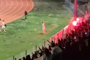 Ανταπόδοση με χειροκρότημα και... δωράκια! (Φώτος)
