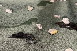 ΝΕΟΤΕΡΟ φωτορεπορτάζ/ Ασχήμιες δίχως τέλος