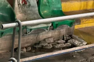 ΝΕΟΤΕΡΟ φωτορεπορτάζ/ Ασχήμιες δίχως τέλος