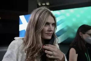 Εύα Καϊλή: Σακούλες με χρήματα εντόπισαν στο σπίτι της οι αρχές