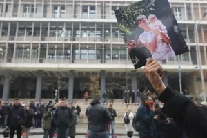Αναβαθμίζεται η κατηγορία σε βάρος του αστυνομικού μετά το θάνατο του 16χρονου