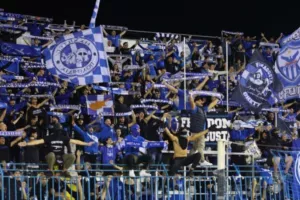Ανακοίνωση... οι ΜΑΧΗΤΕΣ: "ΑΜΕΣΗ ΑΠΟΜΑΚΡΥΝΣΗ της οικογένειας Πουλλαΐδη"