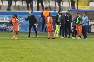 (ΟΡΙΣΤΙΚΗ ΔΙΑΚΟΠΗ) Ανόρθωση 0-2 Καρμιώτισσα (Φώτος)