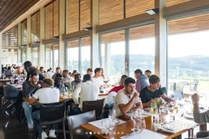 Πάφος/ Γεύμα και δώρα στους παίκτες και τις οικογένειές τους (Φώτος)