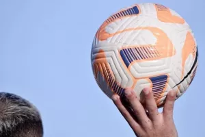 Ματσάρες και επικίνδυνες αποστολές: Η Super League αποχαιρετά το 2022 με «γεμάτο» πρόγραμμα