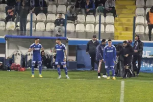 Τριπλή αλλαγή από τον Μουνιόθ στο ημίχρονο