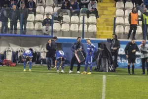 Τριπλή αλλαγή από τον Μουνιόθ στο ημίχρονο