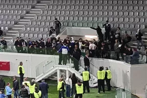 Πήγε στους οργανωμένους και.. αποθεώθηκε ο Βάλε 