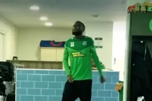 Μπαμπίκα αλά Μάικλ Τζάκσον  