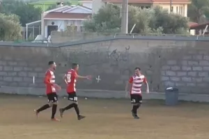 ΓΚΟΛ και αποκρούσεις από το ντέρμπι (βίντεο)