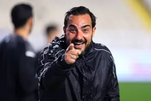 Ολυμπιακός - Άρης: "Mπλόκο" του αλύγιστου Τακτακαλά! (φώτος)