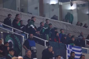 Ολυμπιακός - Άρης: "Mπλόκο" του αλύγιστου Τακτακαλά! (φώτος)