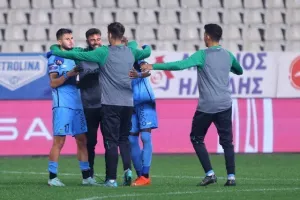 Ολυμπιακός - Άρης: "Mπλόκο" του αλύγιστου Τακτακαλά! (φώτος)