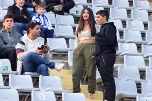 (Φωτορεπορτάζ) Ο κόσμος στο "Στέλιος Κυριακίδης"