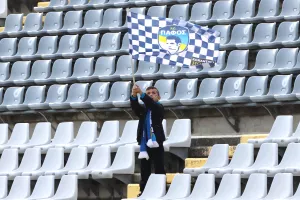 (Φωτορεπορτάζ) Ο κόσμος στο "Στέλιος Κυριακίδης"