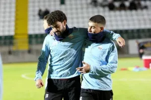 Δόξα - ΕΝΠ: Βυσσινί... απόλαυση και επιβλητική τριάρα! (Φώτος)