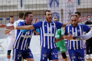Ψυχωμένη η «Μεγάλη Κυρία» έκανε ανατροπή!