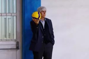 Πήρε το ντέρμπι, παρέμεινε πρώτη! (φώτος)