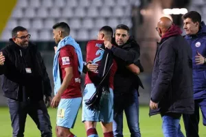 Δόξα - ΕΝΠ: Βυσσινί... απόλαυση και επιβλητική τριάρα! (Φώτος)