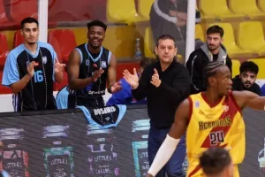 "Έπιασε" το ΑΠΟΕΛ στην κορυφή ο Κεραυνός! (φώτος) 
