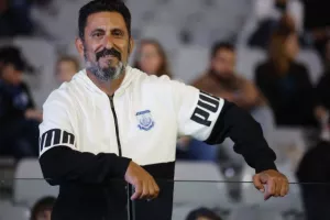Η ιστορική μέρα του Απόλλωνα στο νέο γήπεδο (φώτος/βίντεο)