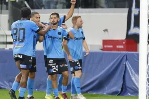 Απόλλων - Δόξα: Η νέα εποχή ξεκίνησε με δύσκολο τρίποντο (φώτος)
