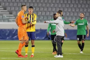 ΑΕΛ-Ολυμπιακός: Με το δεξί αλλά με ζόρι στη... νέα εποχή! (φώτος)