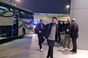 Φωτορεπορτάζ - βίντεο από την άφιξη του ΑΠΟΕΛ