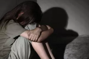 Η εξάχρονη "νύφη" που συγκλονίζει την Τουρκία - Eδωσε σε "γάμο" την κόρη του ενώ ήταν μόλις 6 ετών