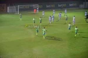 ΦΩΤΟΣ/Το γκολ του Γκιούρτσο για το 1-0 της ΑΕΚ!