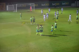 ΦΩΤΟΣ/Το γκολ του Γκιούρτσο για το 1-0 της ΑΕΚ!