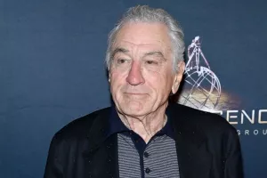 Γυναίκα μπήκε στο σπίτι του Ντε Νίρο για να κλέψει τα Χριστουγεννιάτικα δώρα!