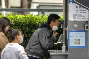Η Κίνα αλλάζει τη μεθοδολογία καταμέτρησης κρουσμάτων κορωνοϊού
