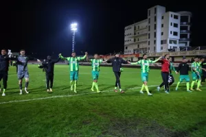 Νέα Σαλαμίνα - ΑΕΚ: Καθάρισε σε πέντε λεπτά και έπιασε κορυφή