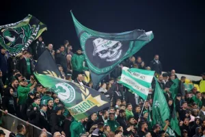 (Φωτορεπορτάζ) Ο κόσμος στην "ΑΡΕΝΑ"