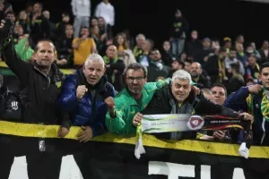(Φωτορεπορτάζ) Ο κόσμος στην "ΑΡΕΝΑ"