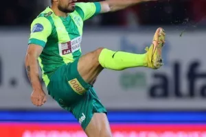 Νέα Σαλαμίνα - ΑΕΚ: Καθάρισε σε πέντε λεπτά και έπιασε κορυφή