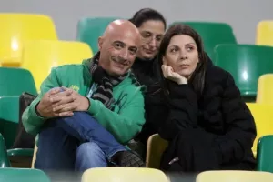 (Φωτορεπορτάζ) Ο κόσμος στην "ΑΡΕΝΑ"