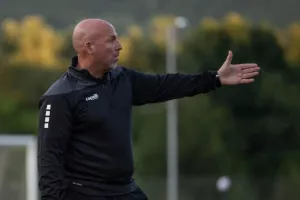 ΤΕΛΟΣ ο Αιμίλιος Τέκκης
