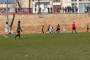 Τριάρα και κορυφή
