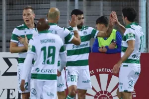 ΕΝΠ - Ομόνοια: Καλή Χρονιά... με "Κάκου" και Καρίμ! (φώτος)
