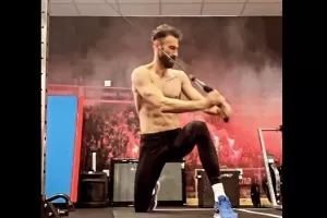 "Λιώνει" πρωτοχρονιάτικα ο Λόρια (βίντεο) 