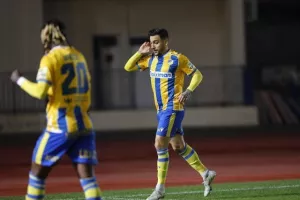 1+1 ο Δώνης