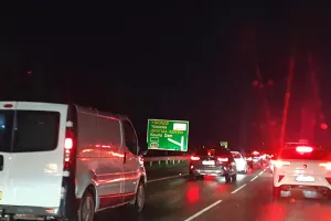 "Μποτιλιάρισμα" στον αυτοκινητόδρομο 10 λεπτά πριν την έναρξη